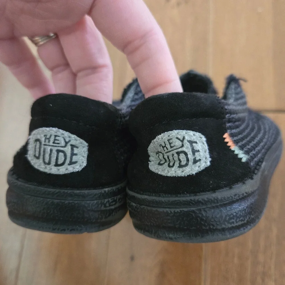 Hey Dude Wally Toddler Black Slip On Loafers Shoes Size 8 Lightweight